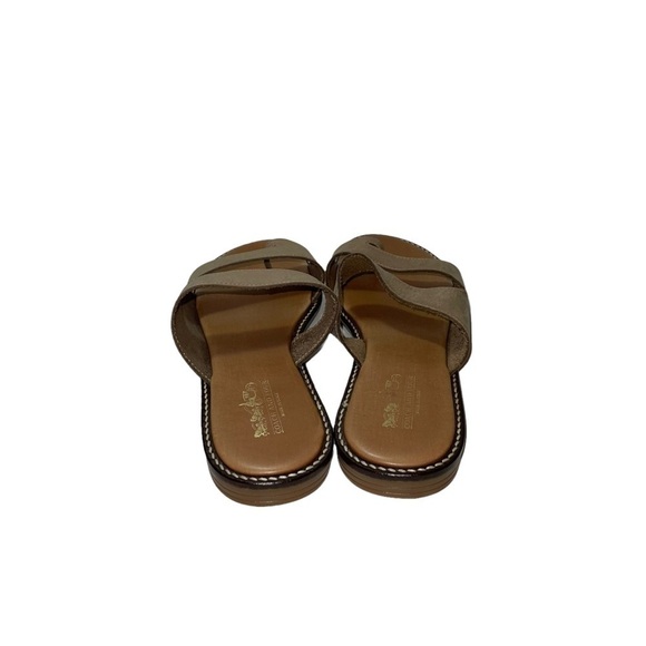 Coach And Four Woman Shoes Size 9 - Picture 3 of 8